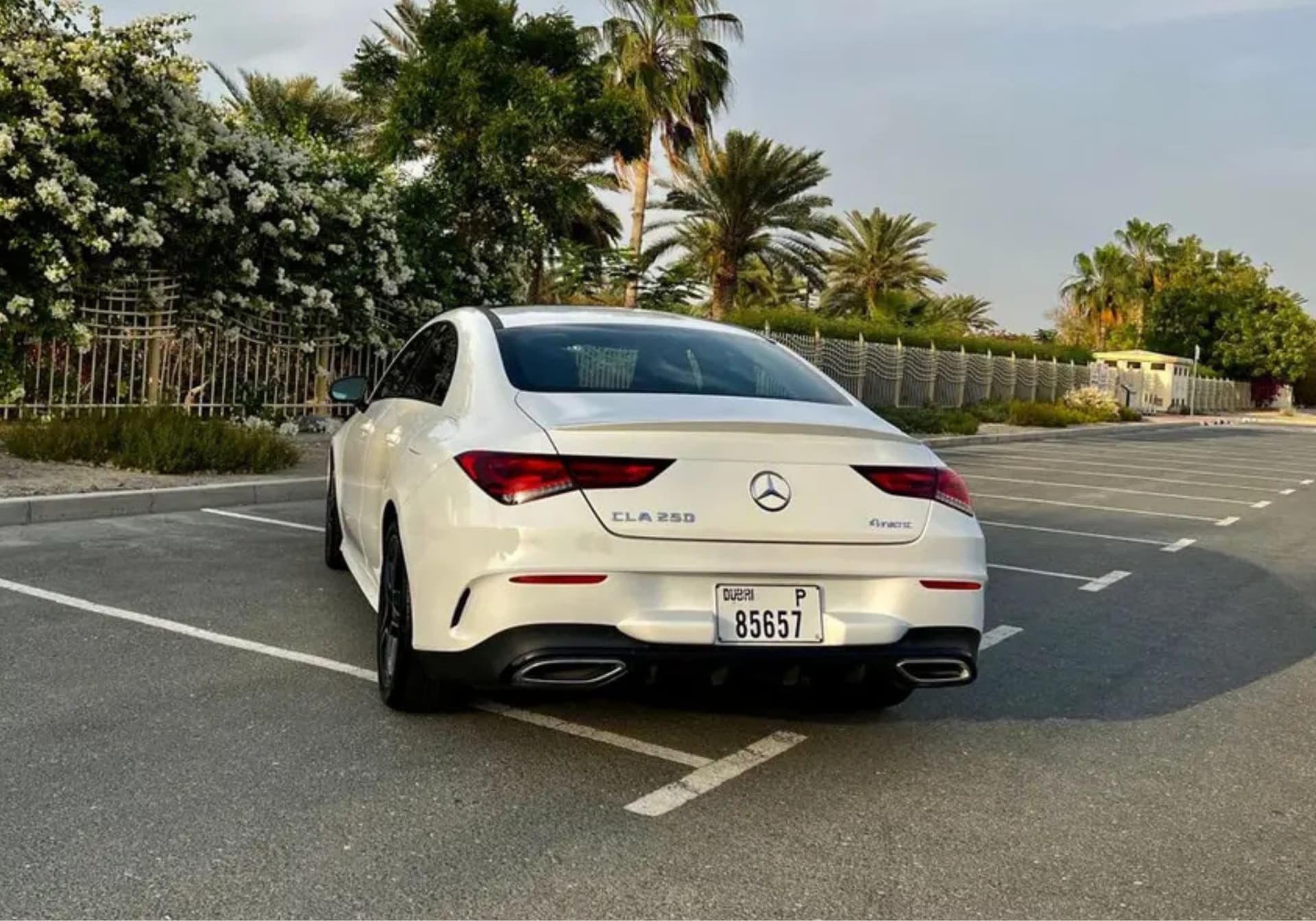 Mercedes-Benz CLA 250 2023 huren Dubai - Weergave 4