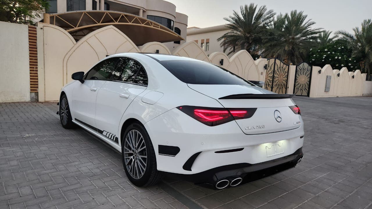 Mercedes-Benz CLA 250 4MATIC 2020 huren Dubai - Weergave 3