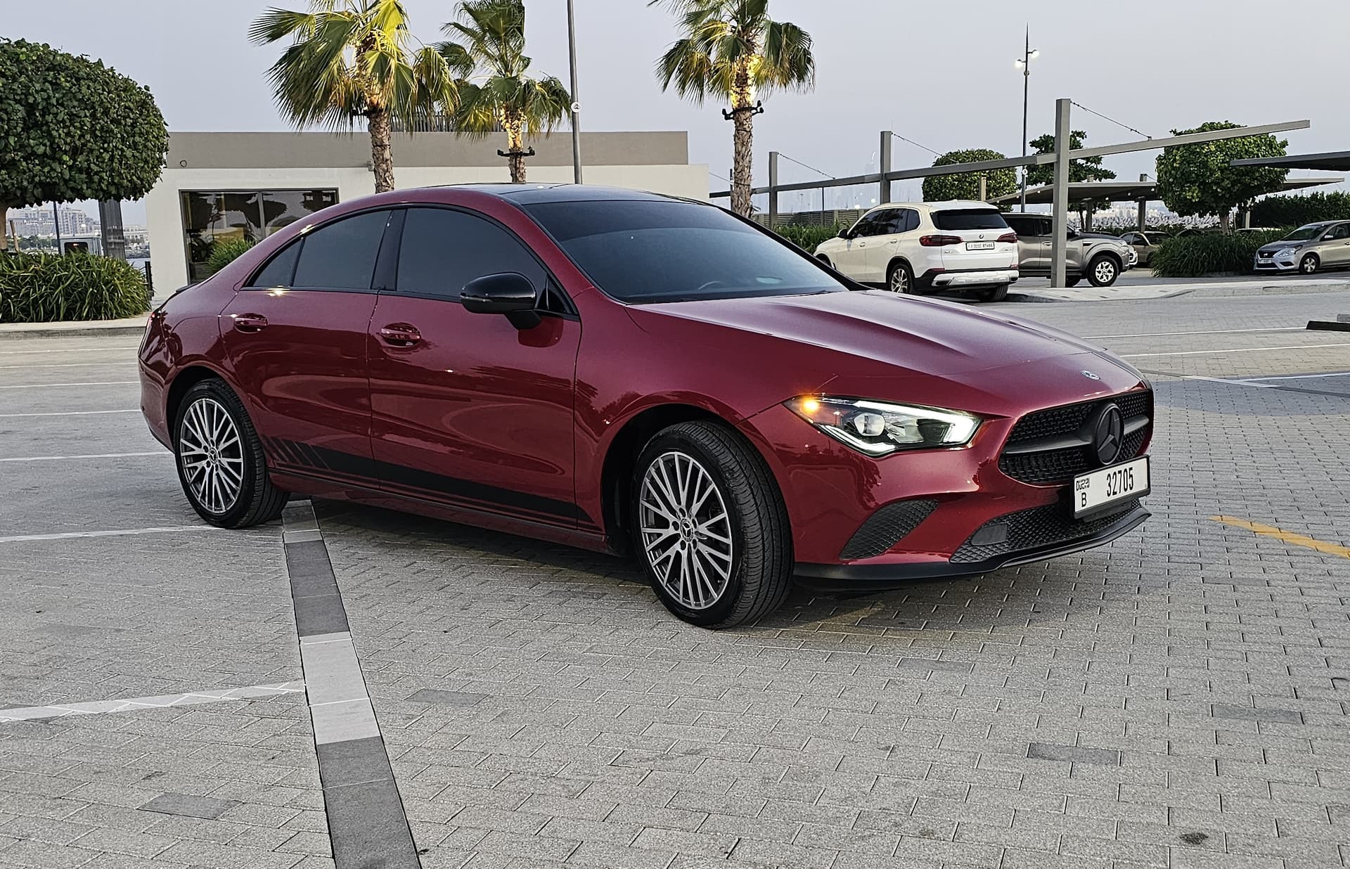 Mercedes-Benz CLA 250 4MATIC 2020 huren Dubai - Weergave 3