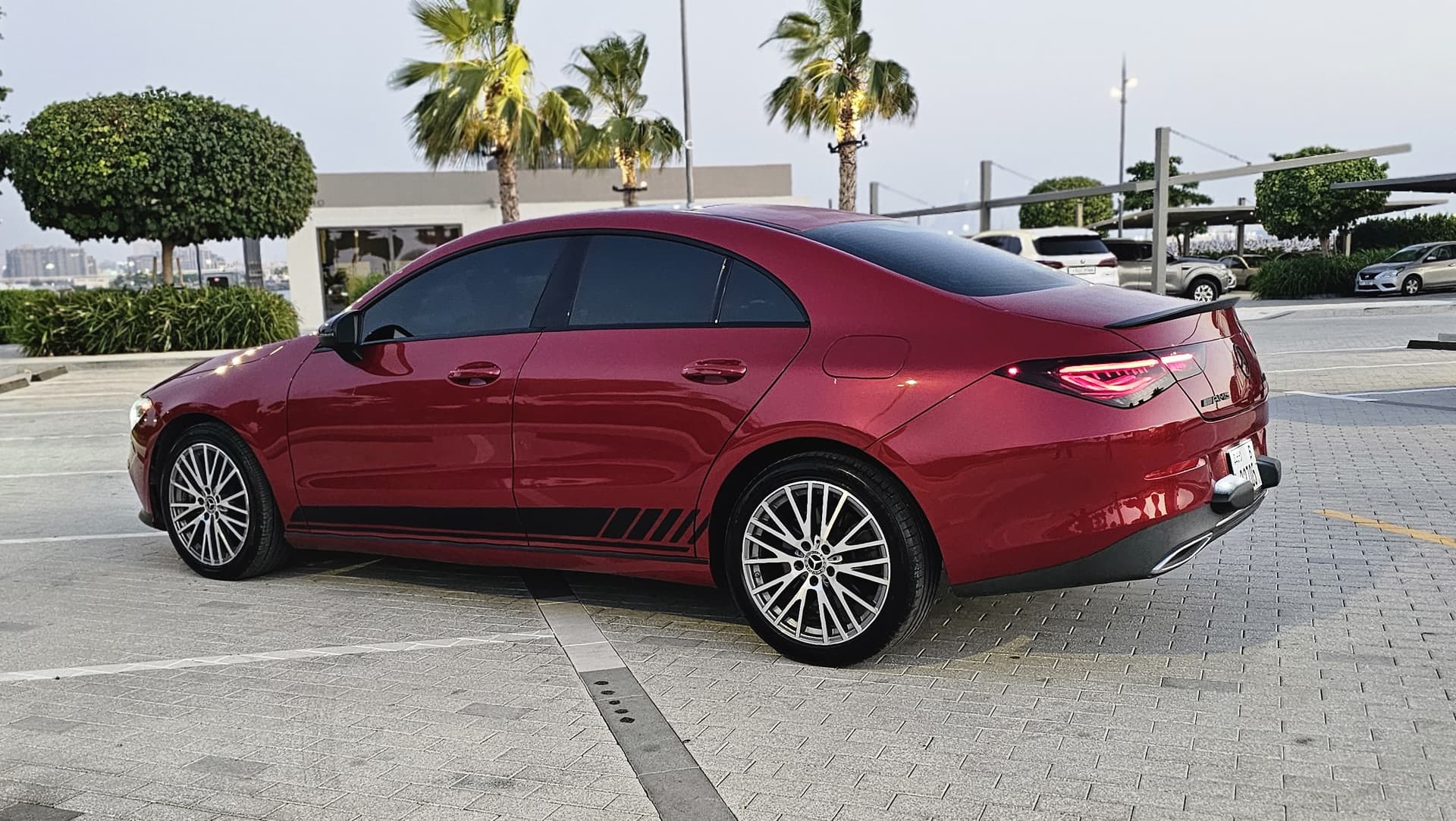 Mercedes-Benz CLA 250 4MATIC 2020 huren Dubai - Weergave 4