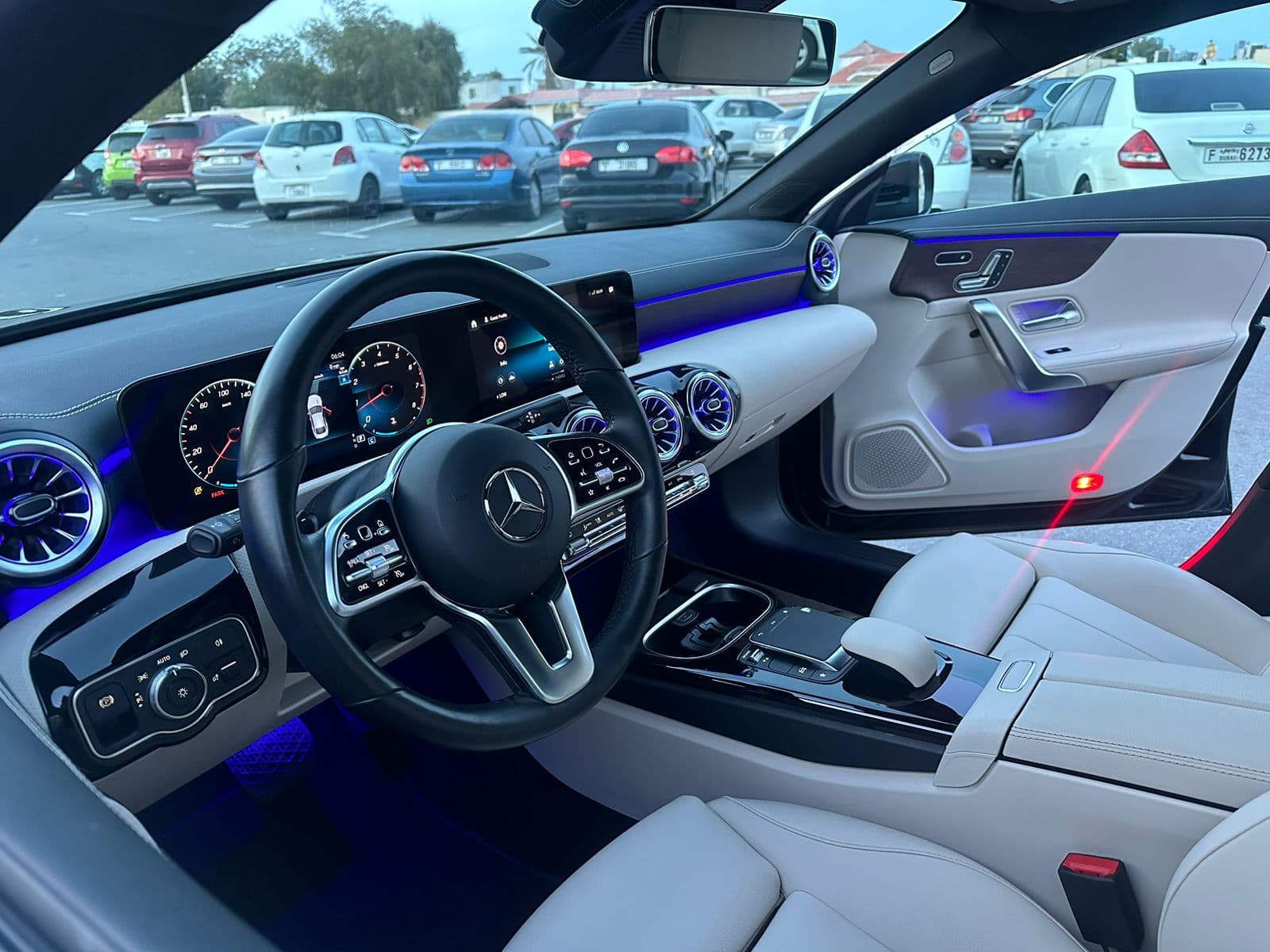 Mercedes-Benz CLA 250 4MATIC 2024 mieten in Dubai - Ansicht 3
