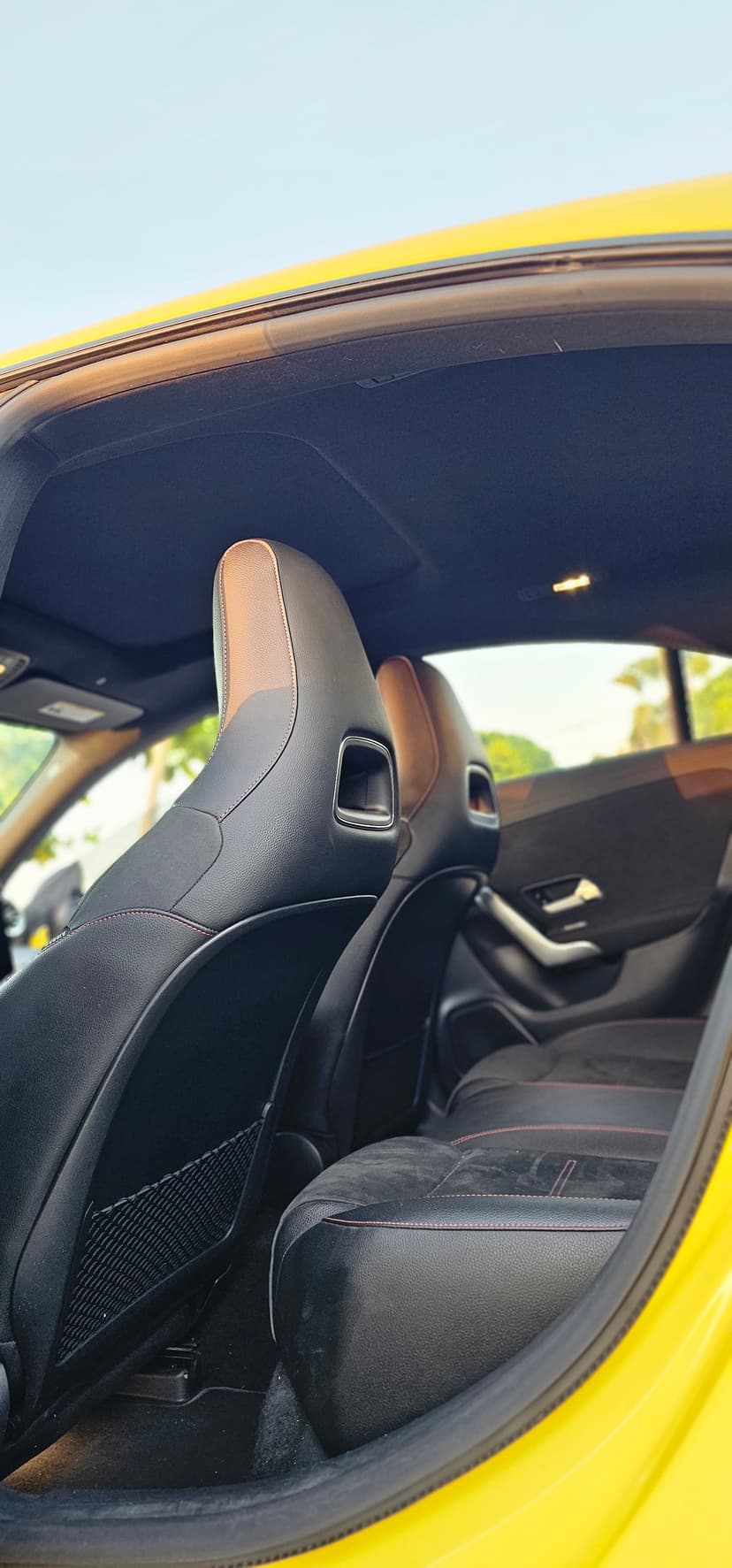 Location Mercedes-Benz CLA 250 AMG Line 2020 Dubai - Vue 14