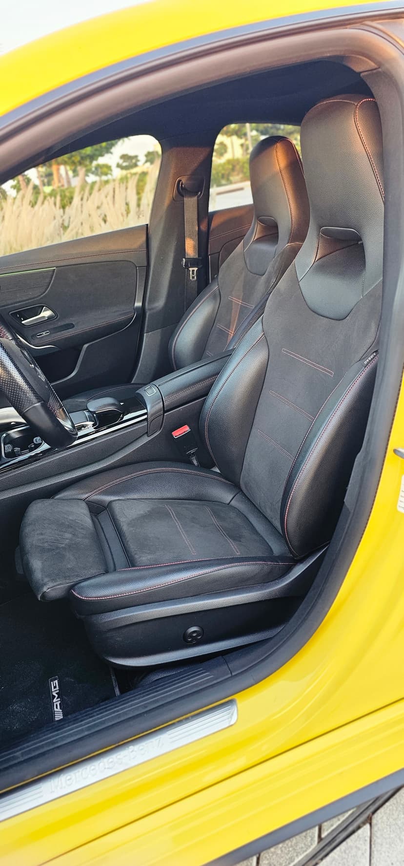 Location Mercedes-Benz CLA 250 AMG Line 2020 Dubai - Vue 15