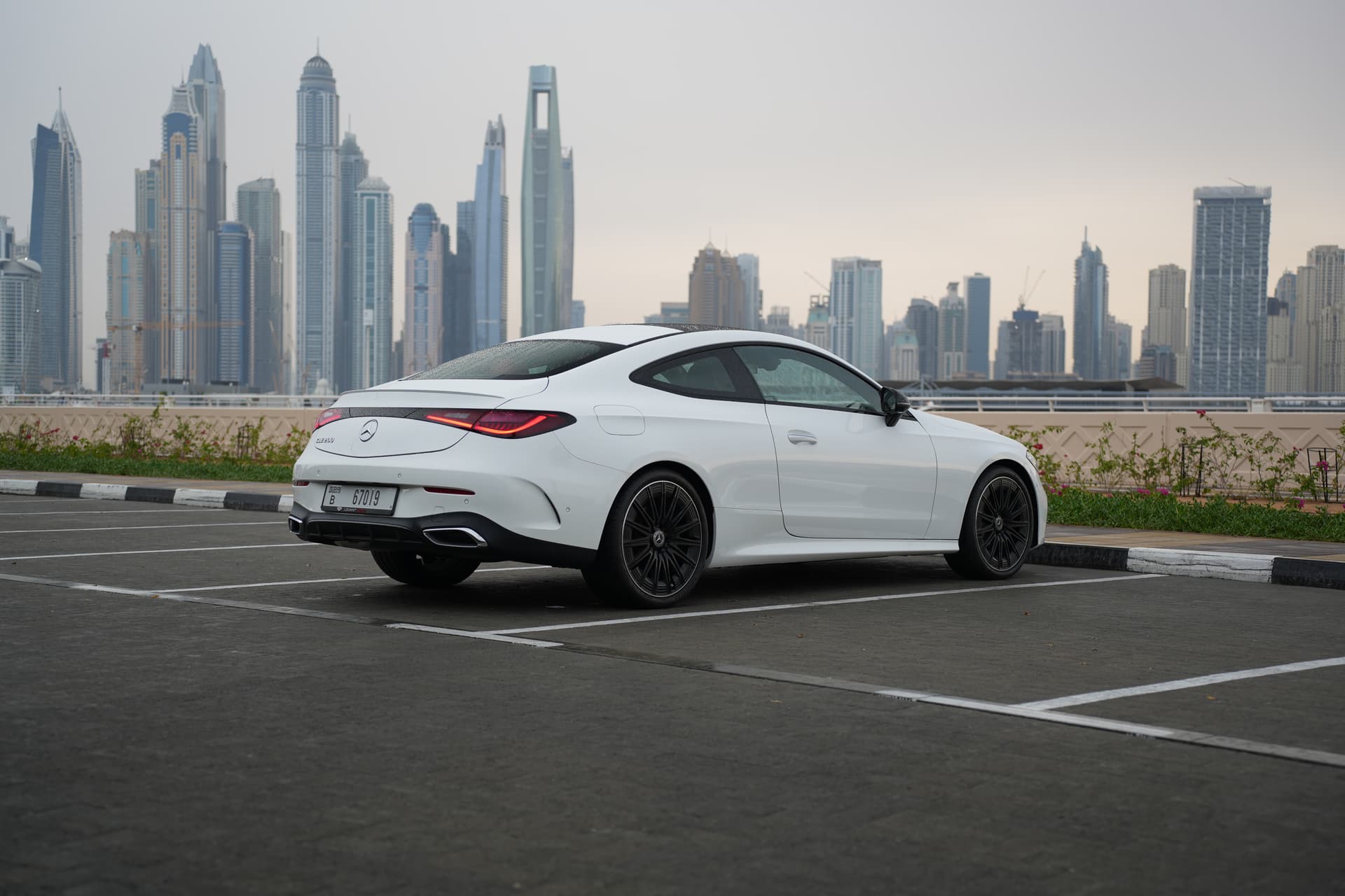 Mercedes-Benz CLE 200 2024 mieten in Dubai - Ansicht 3