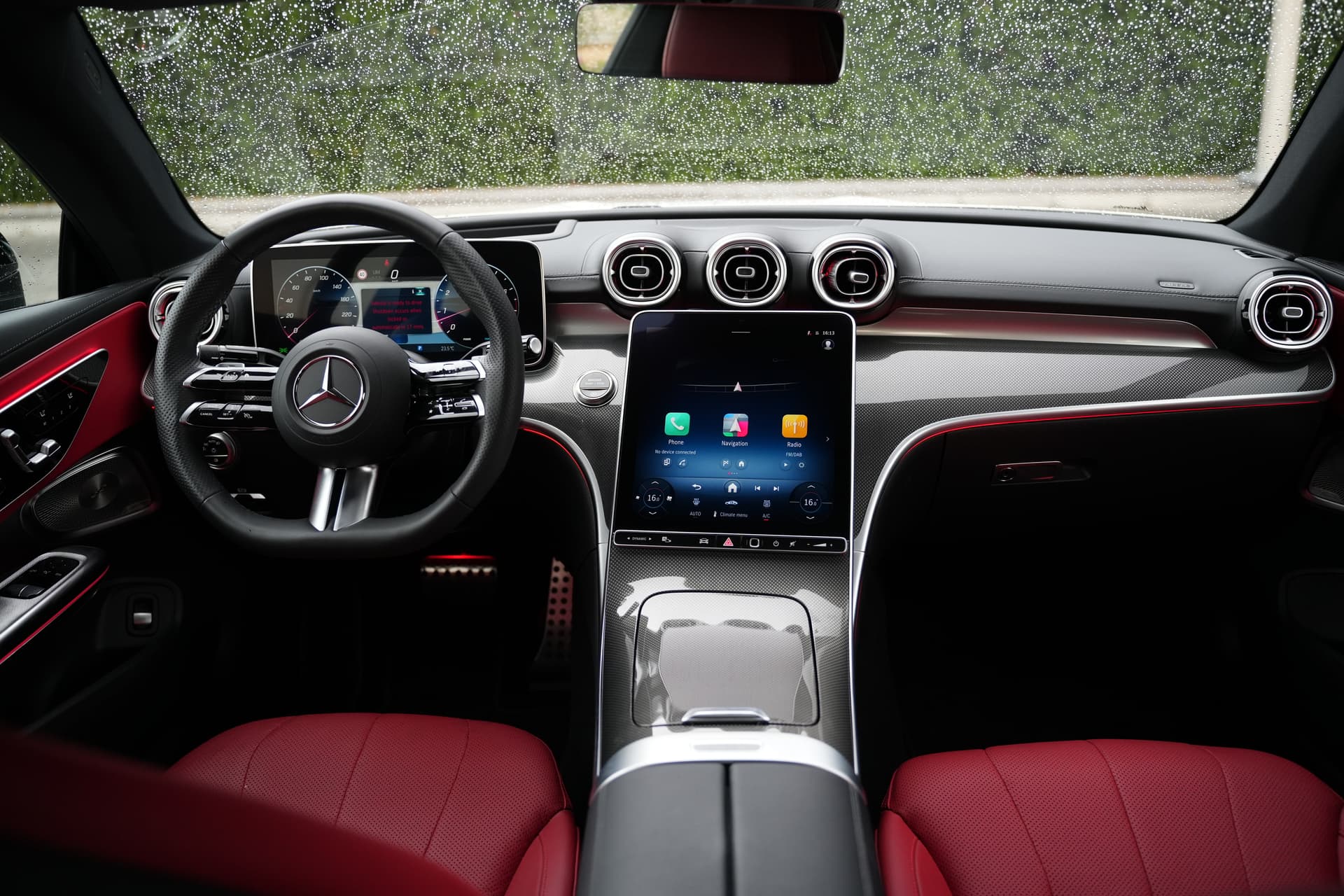Mercedes-Benz CLE 200 2024 mieten in Dubai - Ansicht 4