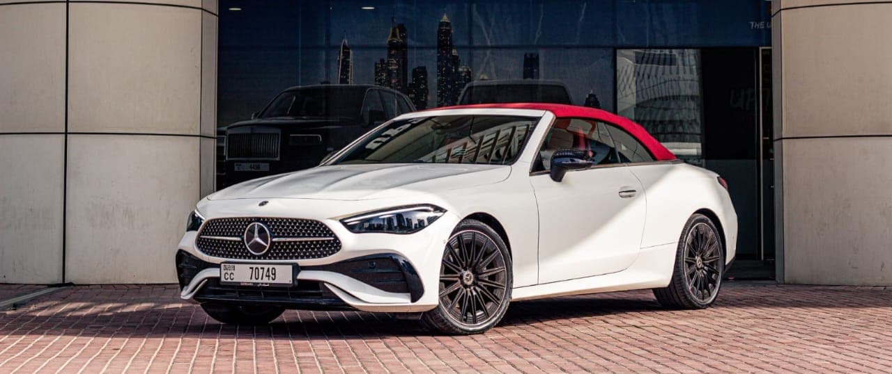 Mercedes-Benz CLE 200 2025 huren Dubai - Vooraanzicht