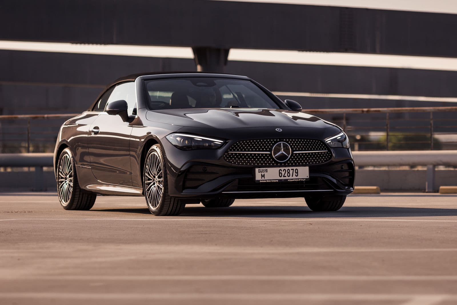 Mercedes-Benz CLE 200 2025 huren Dubai - Vooraanzicht