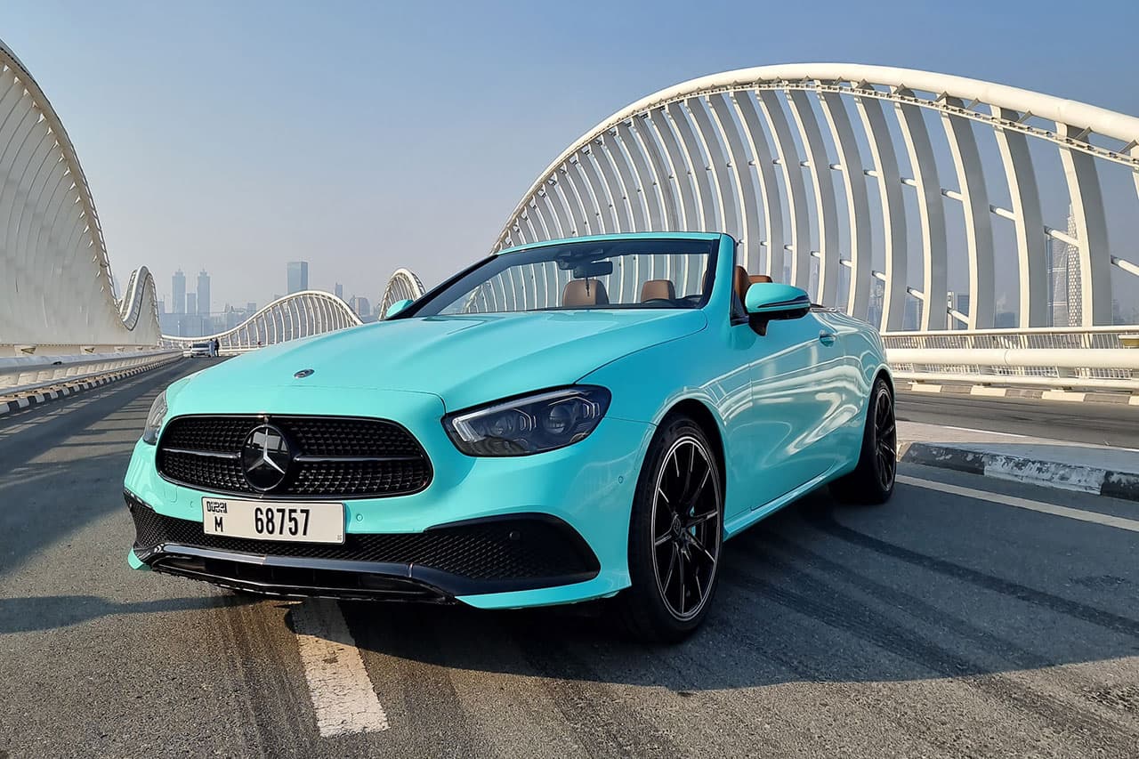 Mercedes-Benz E-Class E450 Cabriolet 2021 huren Dubai - Weergave 4