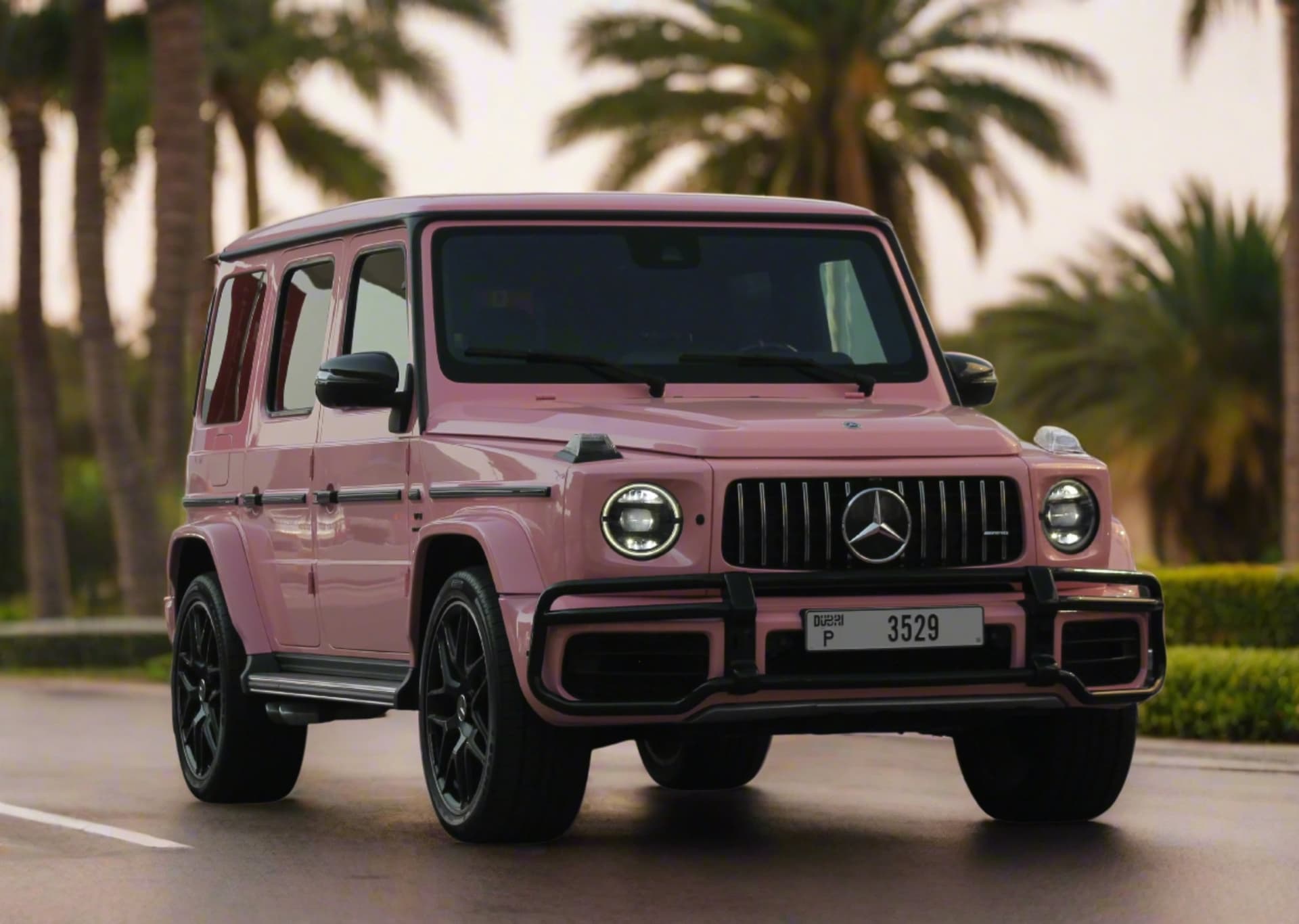 Mercedes-Benz G-Class 2021 huren Dubai - Vooraanzicht