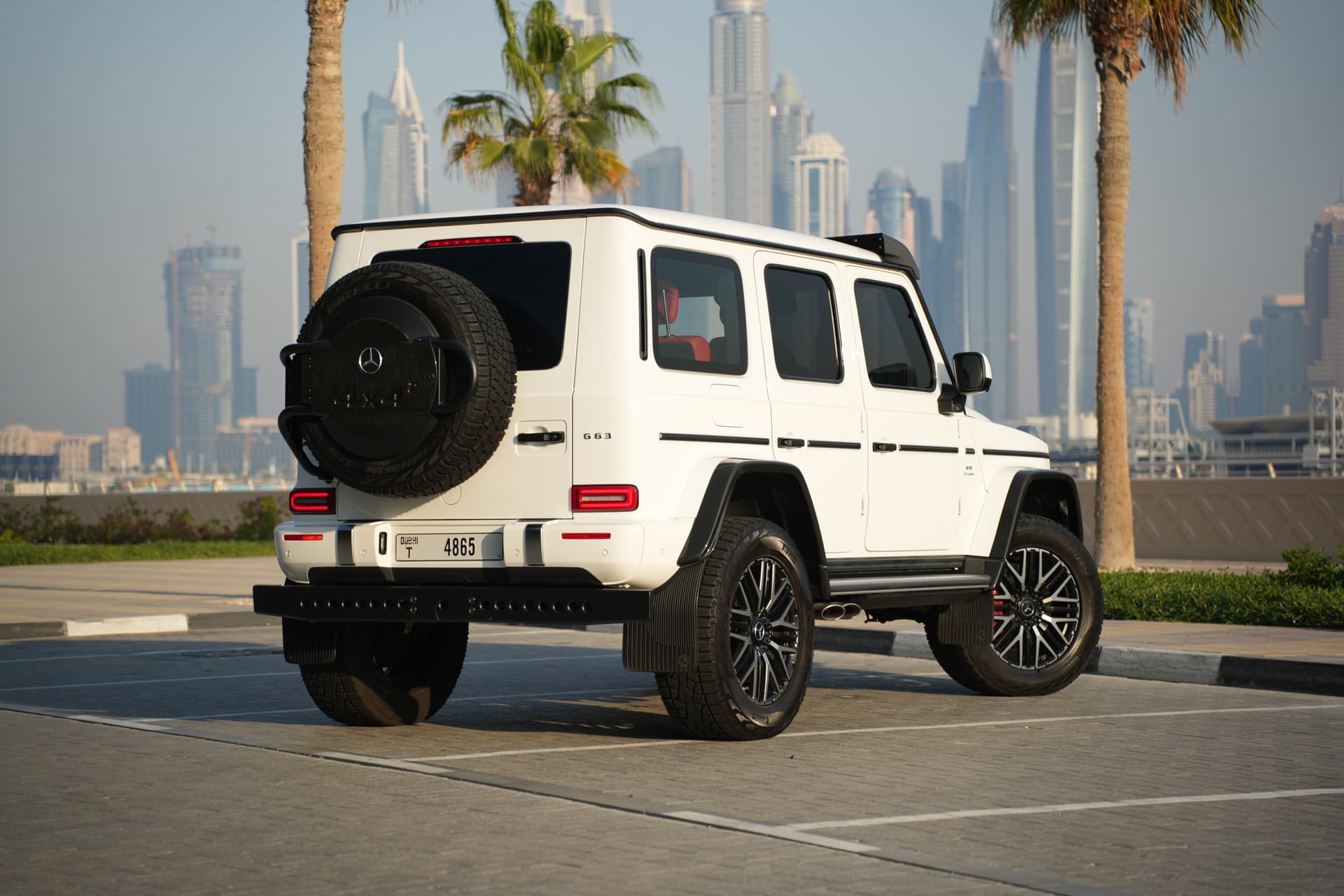 Mercedes-Benz G-Class 2022 huren Dubai - Weergave 3