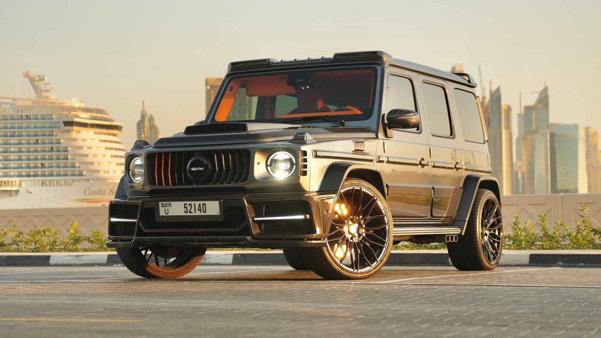 Mercedes-Benz G-Class Keyvany 2023 huren Dubai - Vooraanzicht