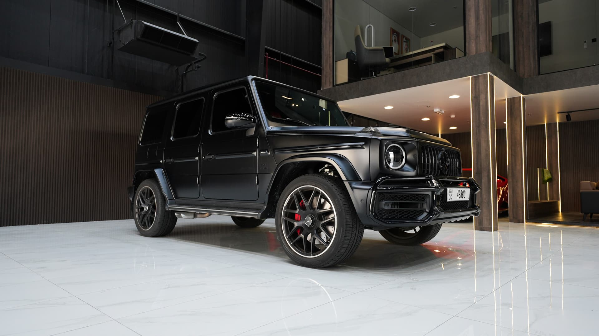 Mercedes-Benz G63 2023 huren Dubai - Vooraanzicht