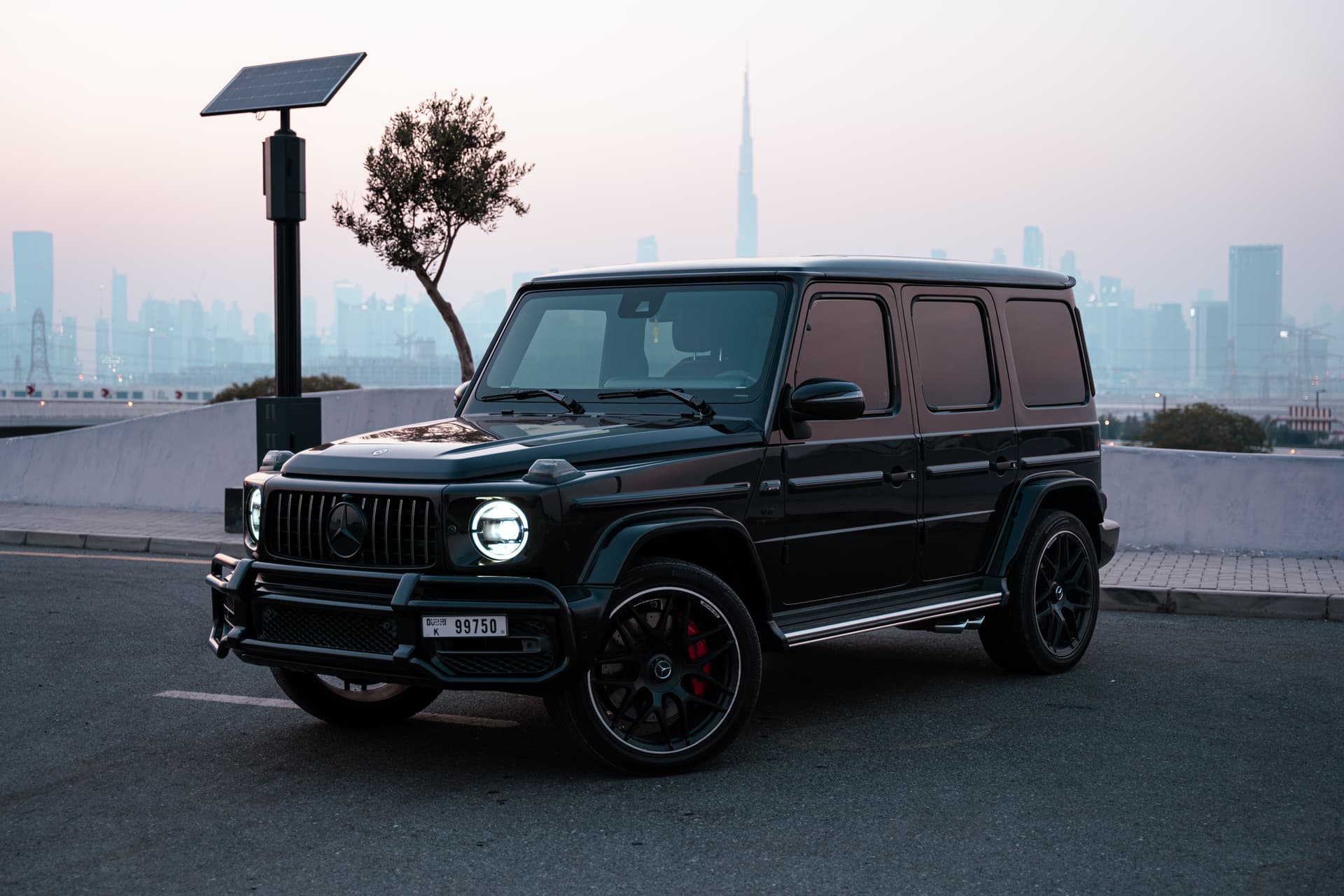 Mercedes-Benz G63 AMG 2021 huren Dubai - Weergave 2