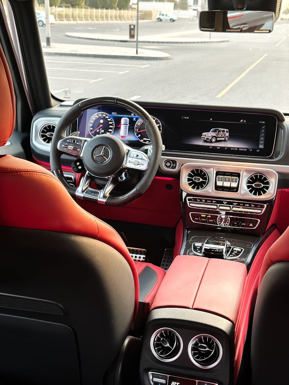 Mercedes-Benz G63 AMG 2023 huren Dubai - Weergave 4