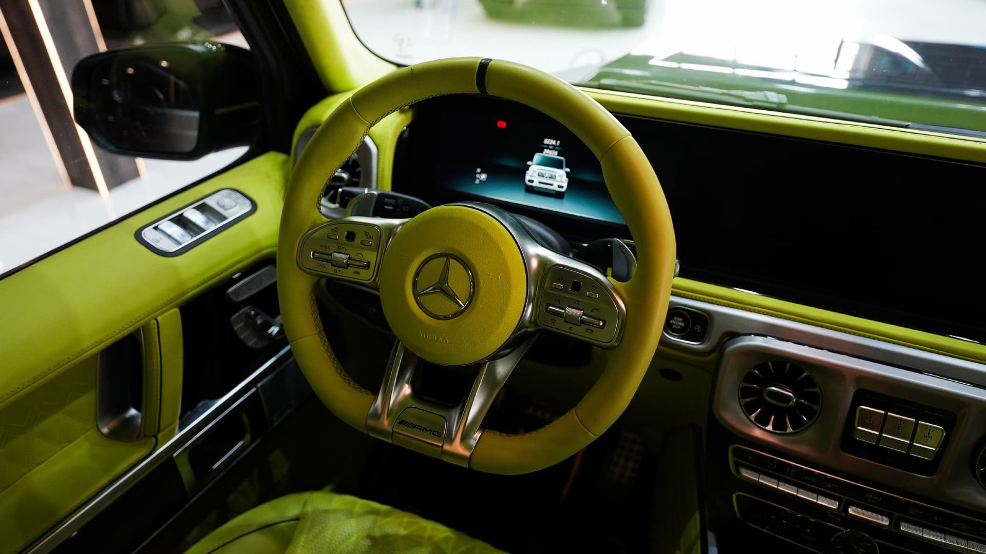 Mercedes-Benz G63 Brabus 800 2021 huren Dubai - Weergave 3