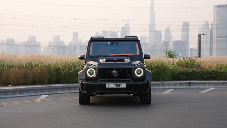 Location Mercedes-Benz G63 Brabus 800 2022 Dubai - Vue 5