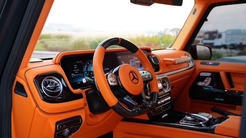 Location Mercedes-Benz G63 Brabus 800 2022 Dubai - Vue 6