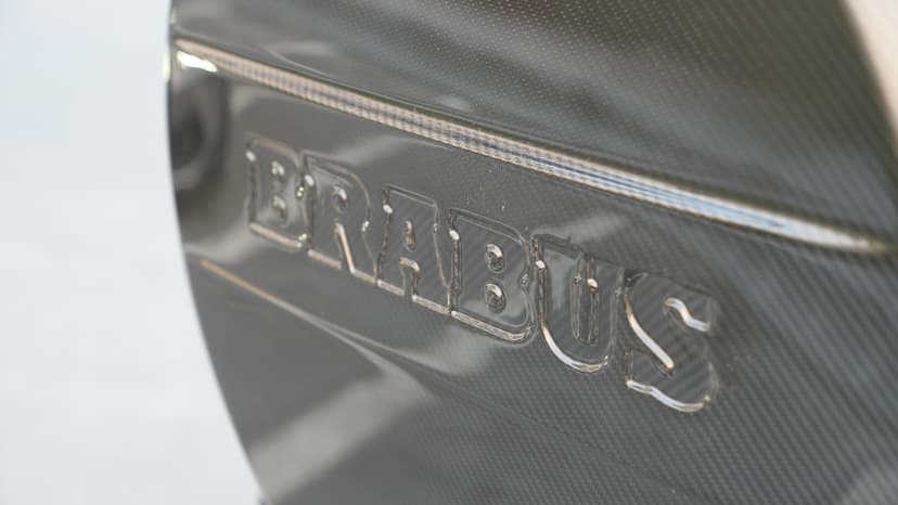 Location Mercedes-Benz G63 Brabus 800 2022 Dubai - Vue 8