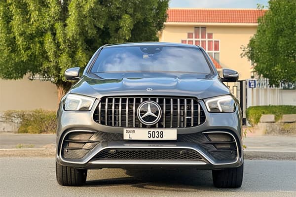 Mercedes-Benz GLE 53 AMG 2021 huren Dubai - Vooraanzicht