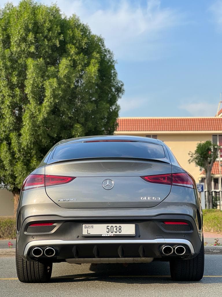 Mercedes-Benz GLE 53 AMG 2021 huren Dubai - Weergave 3