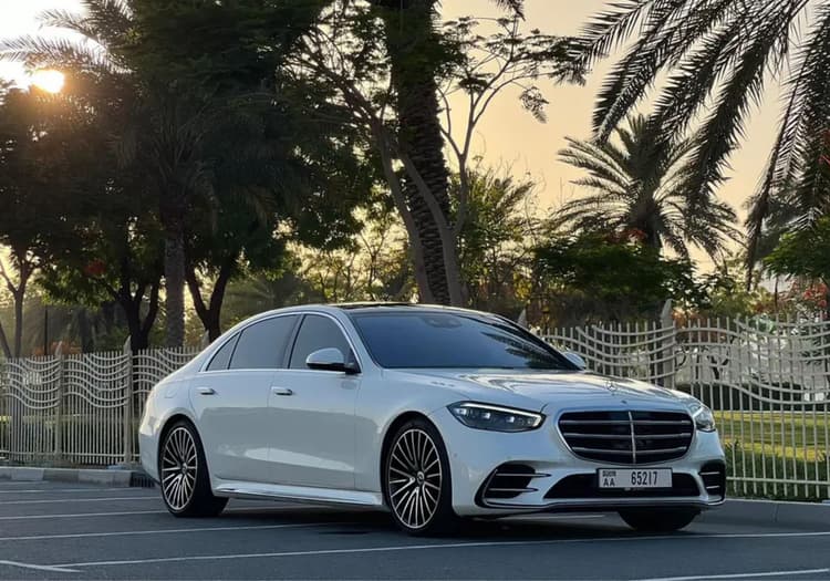 Mercedes-Benz S-Class 580 2022 Rental Dubai - View 3