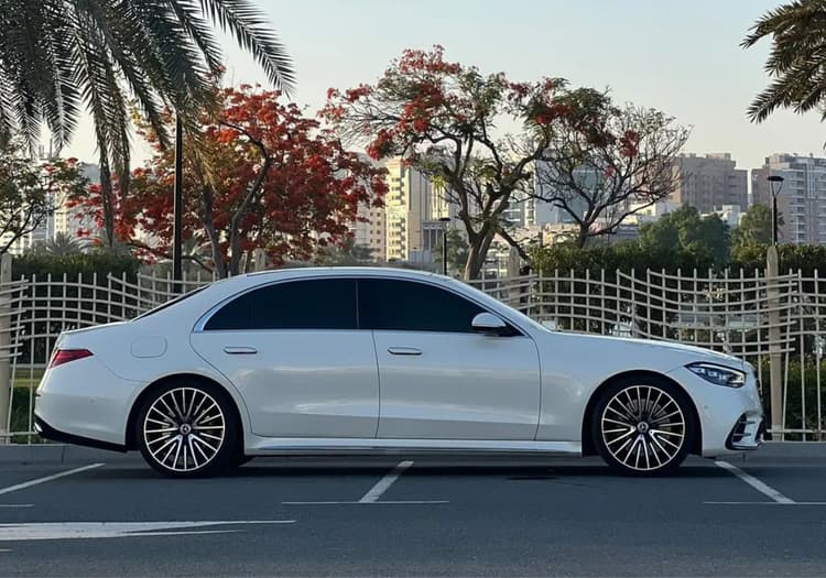 Mercedes-Benz S-Class 580 2022 Rental Dubai - View 4