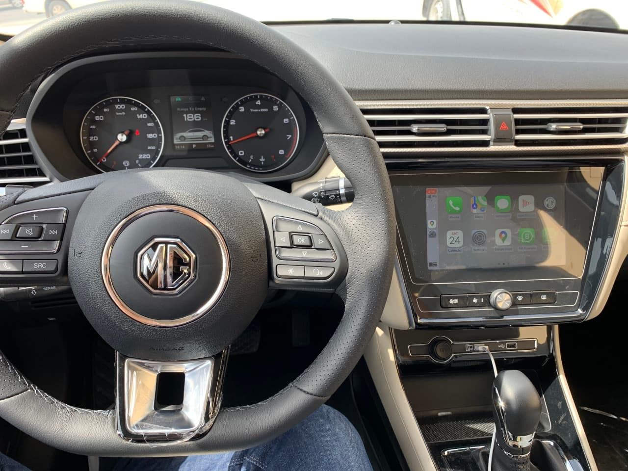 MG MG5 2025 Rental Dubai - View 3
