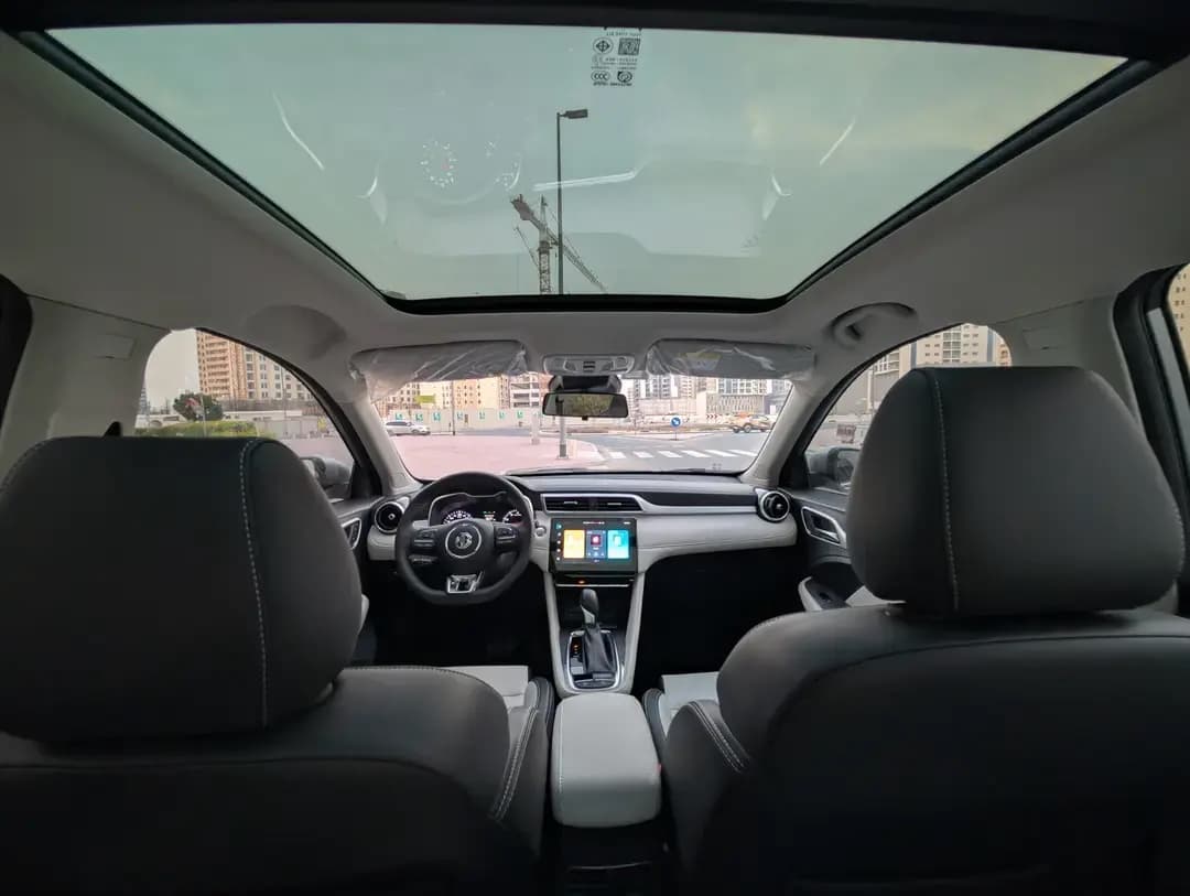 MG ZS 2025 mieten in Dubai - Ansicht 4