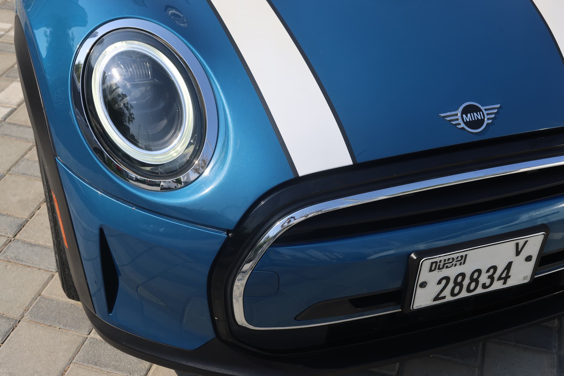 Mini Cooper Convertible 2023 mieten in Dubai - Ansicht 4