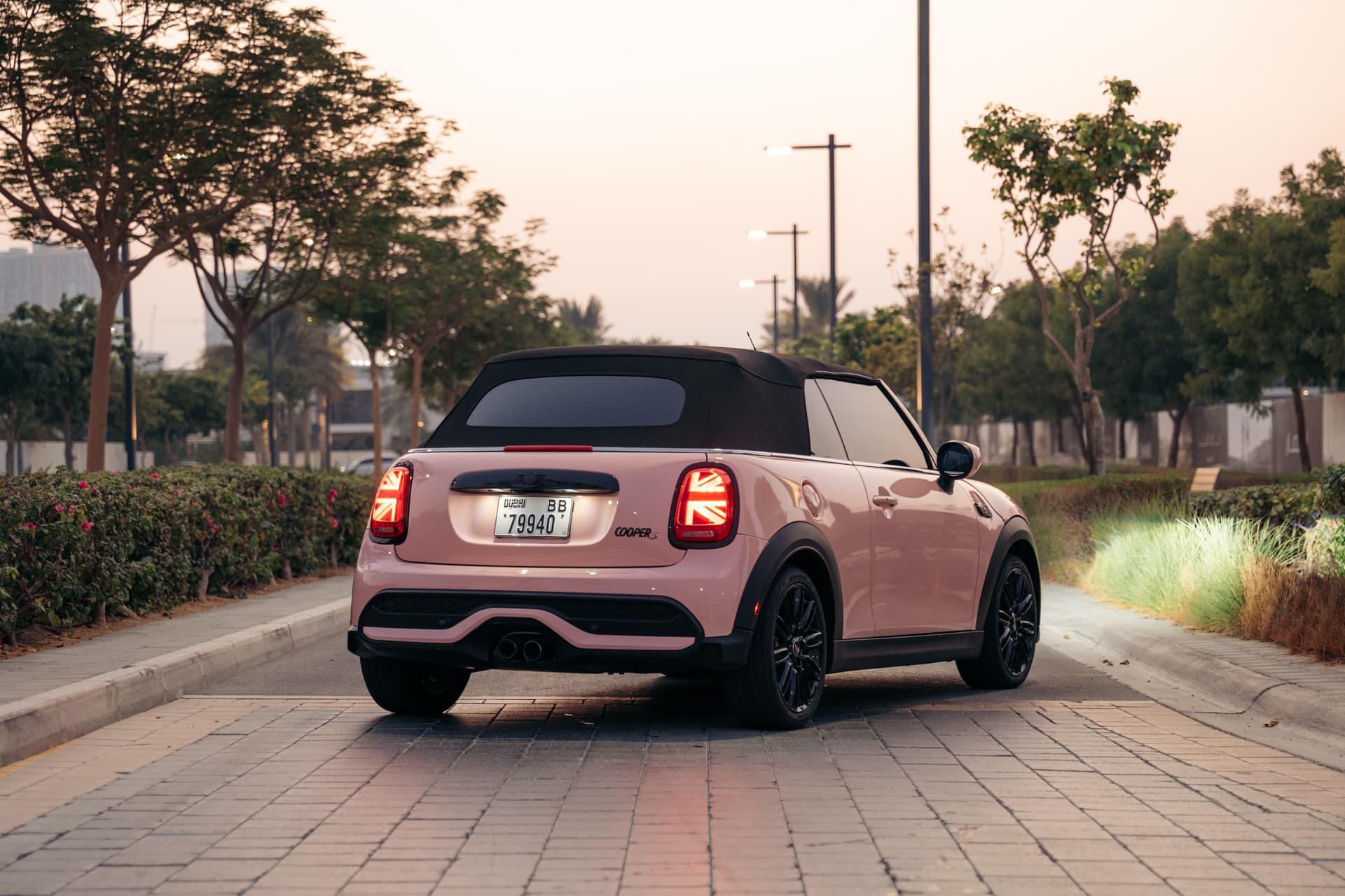 Mini Cooper S 2023 huren Dubai - Weergave 2