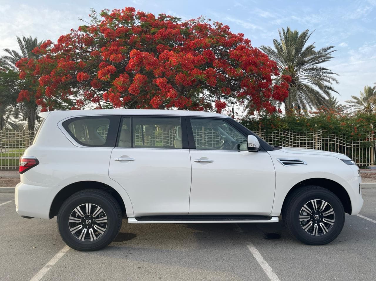 Nissan Patrol 2021 huren Dubai - Weergave 3