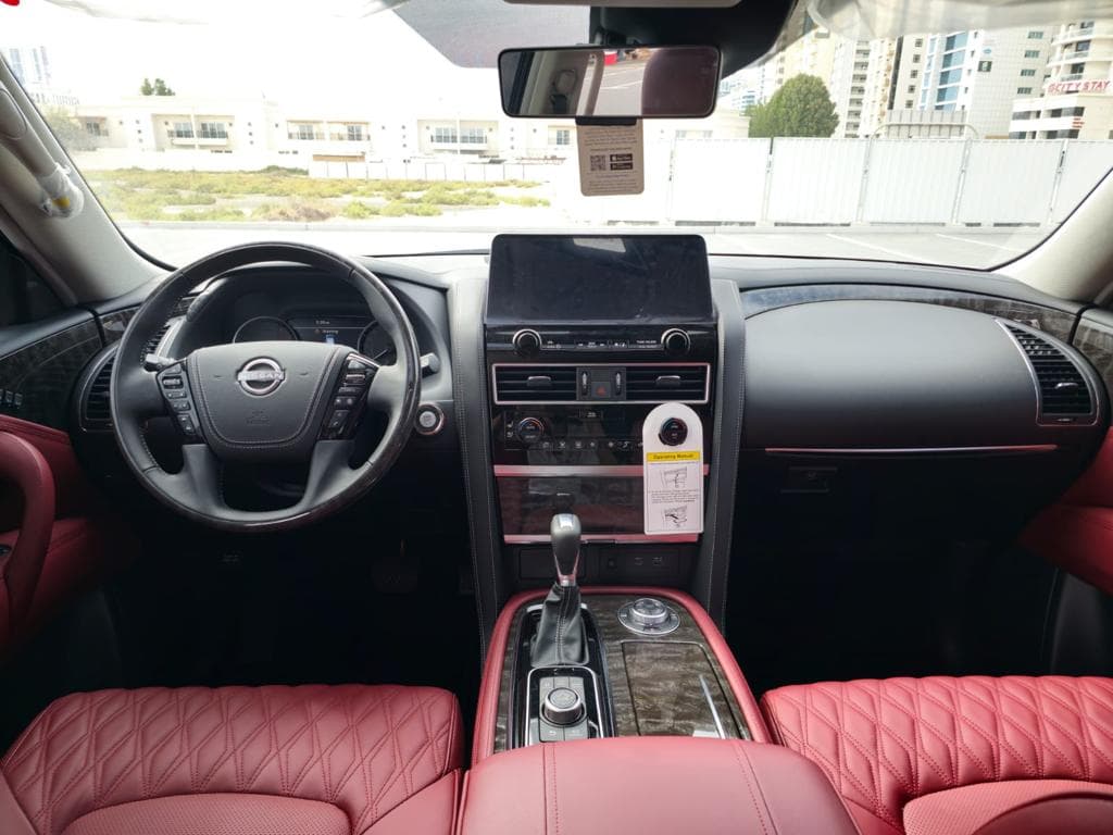 Nissan Patrol 2024 mieten in Dubai - Ansicht 3