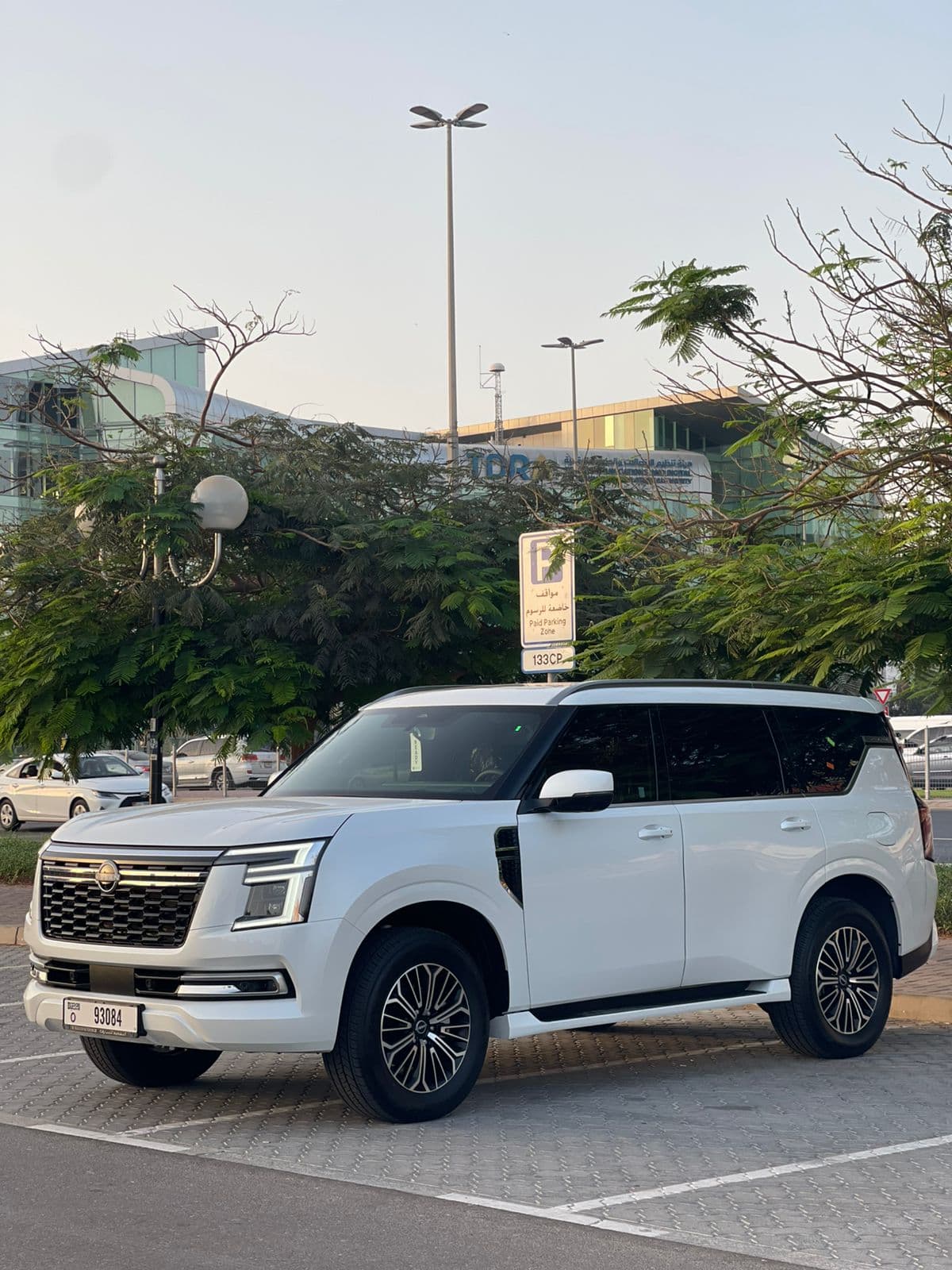 Nissan Patrol 2026 mieten in Dubai - Frontansicht