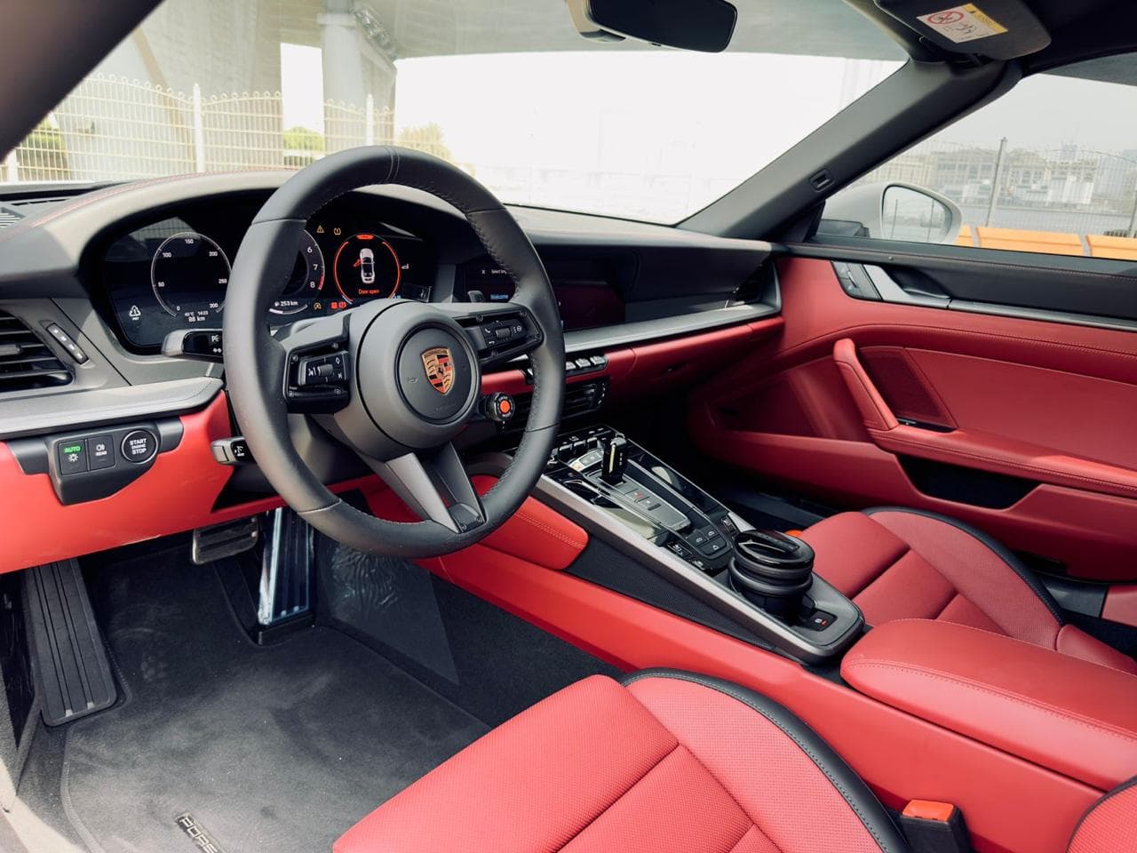 PORSCHE 911 CARRERA 4S 2025 huren Dubai - Weergave 4