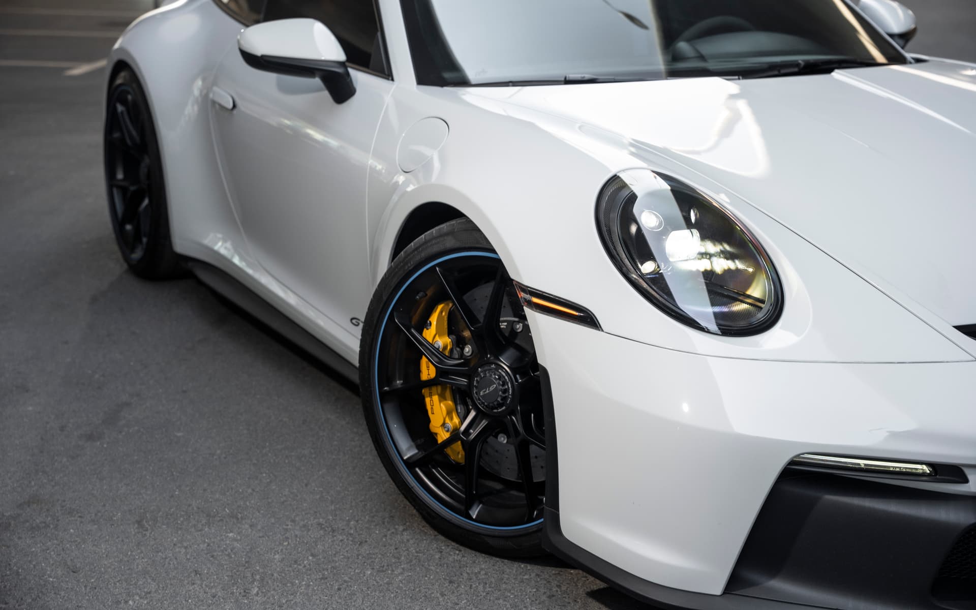 Porsche 911 GT3 2023 huren Dubai - Weergave 4