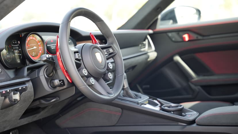 Porsche 911 GT3 RS 2026 Rental Dubai - View 8