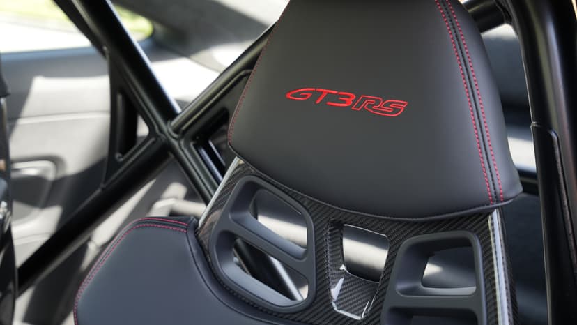Porsche 911 GT3 RS 2026 Rental Dubai - View 9