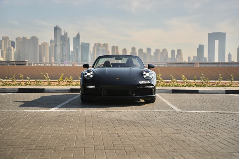 Porsche 911 Turbo S 2023 huren Dubai - Weergave 2