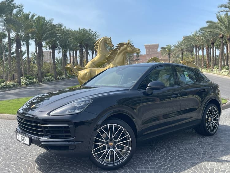 Porsche Cayenne 2022 huren Dubai - Weergave 2
