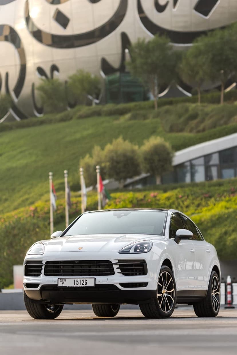 Porsche Cayenne 2023 huren Dubai - Weergave 6