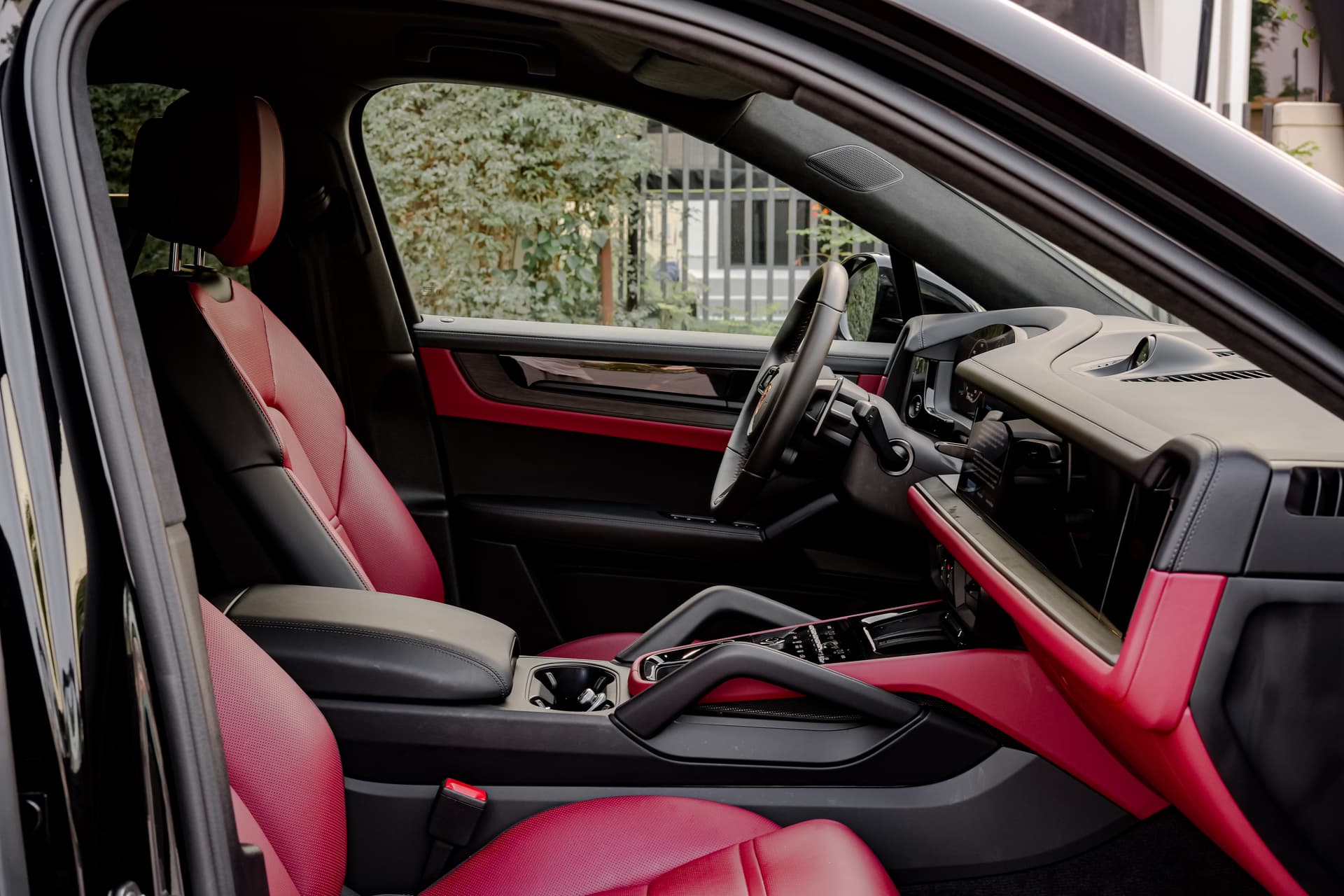 Porsche Cayenne GTS 2025 huren Dubai - Weergave 3