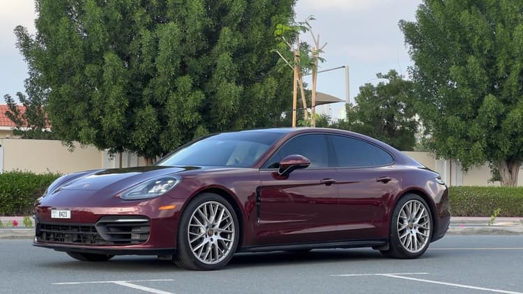 Porsche Panamera 2022 huren Dubai - Weergave 3