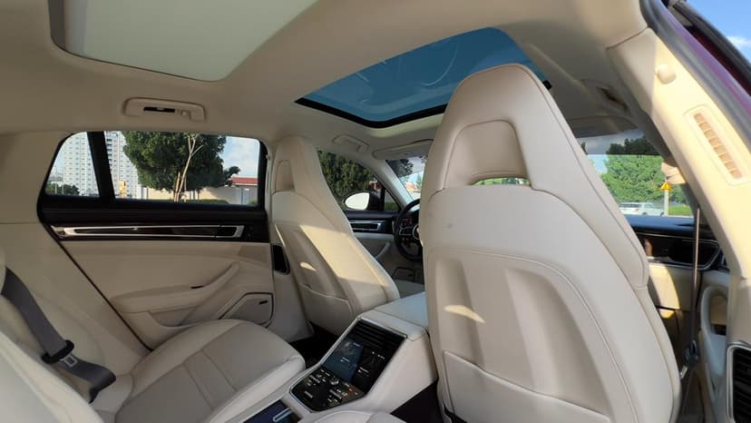 Porsche Panamera 2022 huren Dubai - Weergave 8