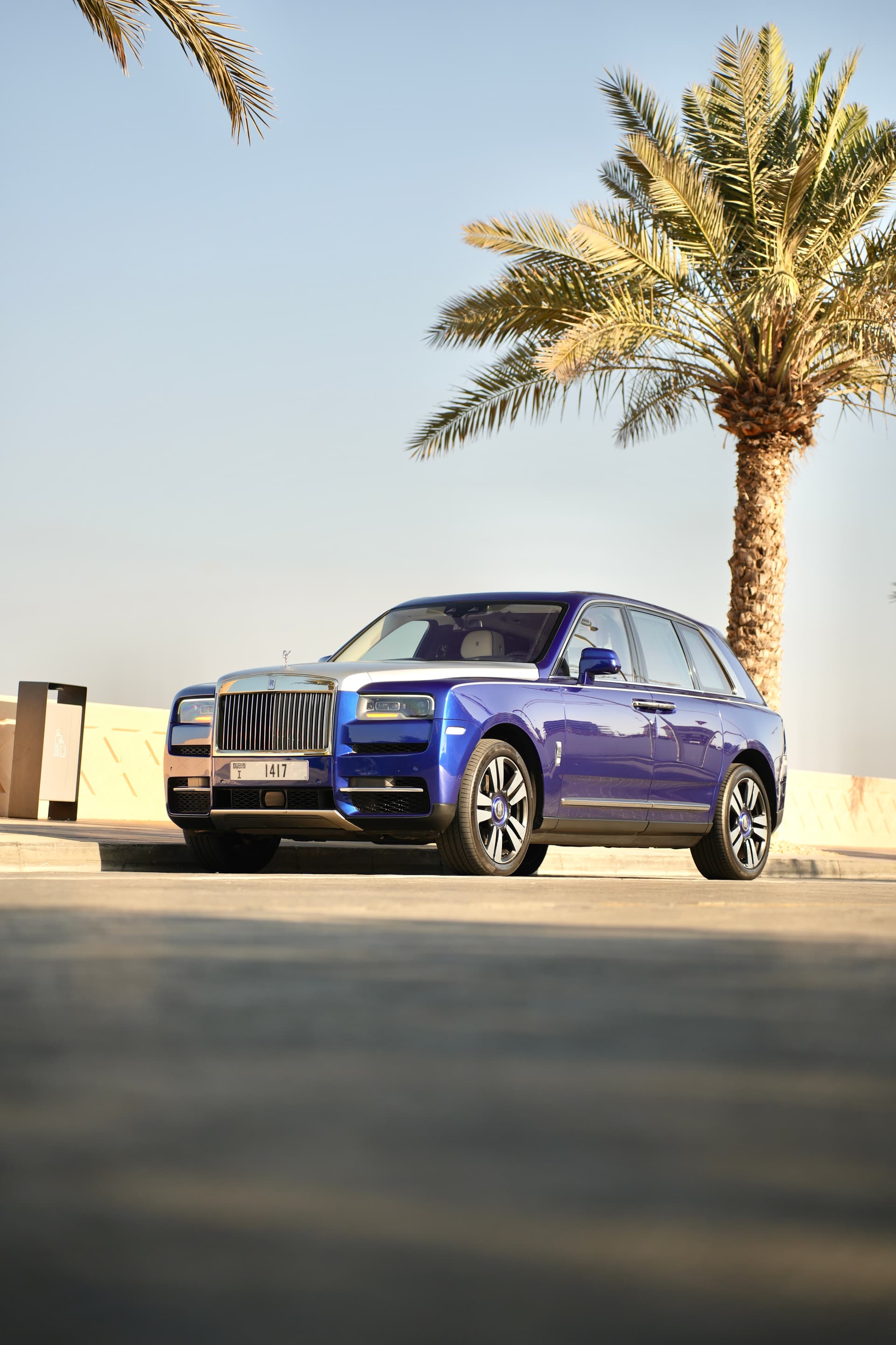 Rolls-Royce Cullinan 2020 mieten in Dubai - Frontansicht