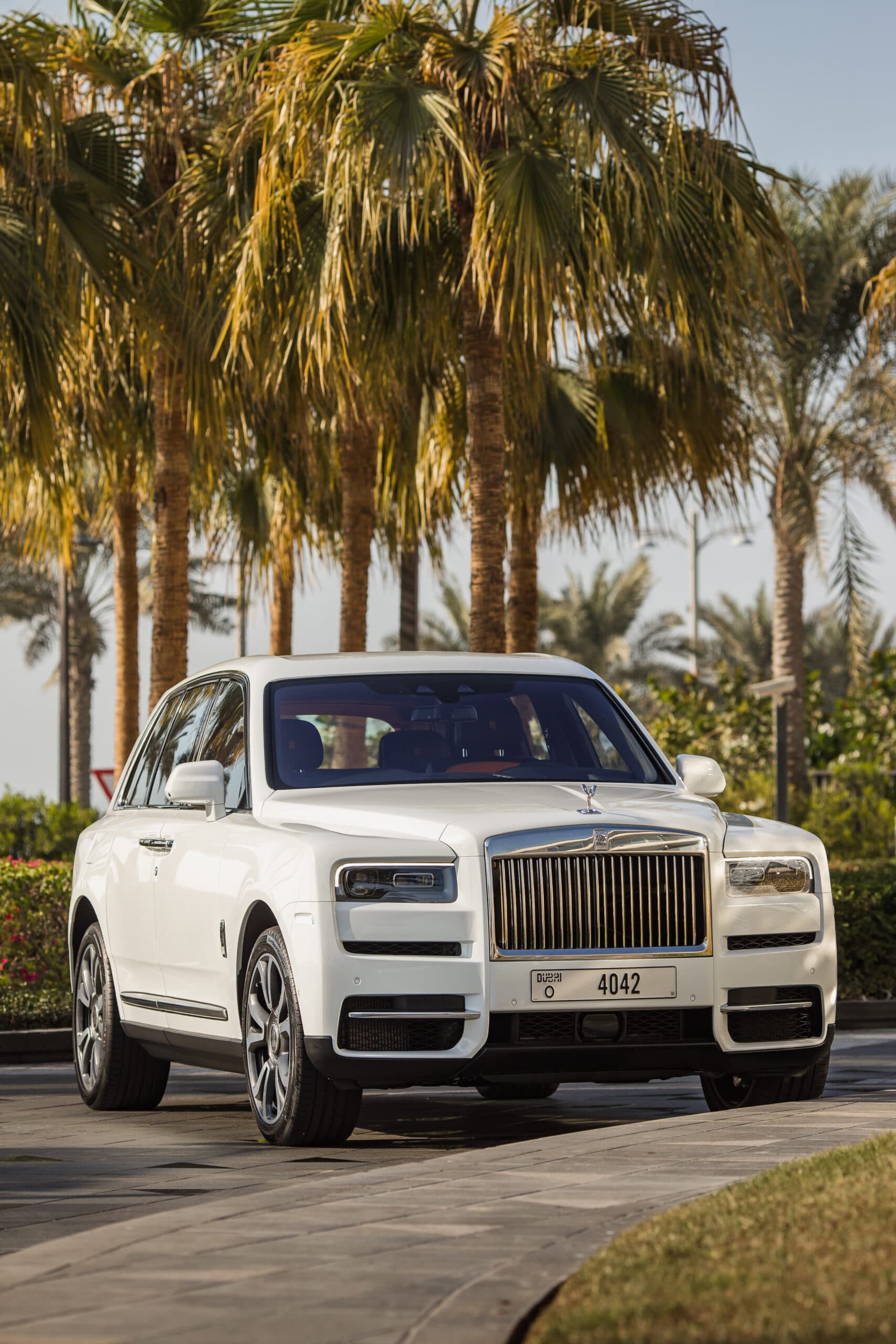 Rolls Royce Cullinan 2022 Rental Dubai - Front View