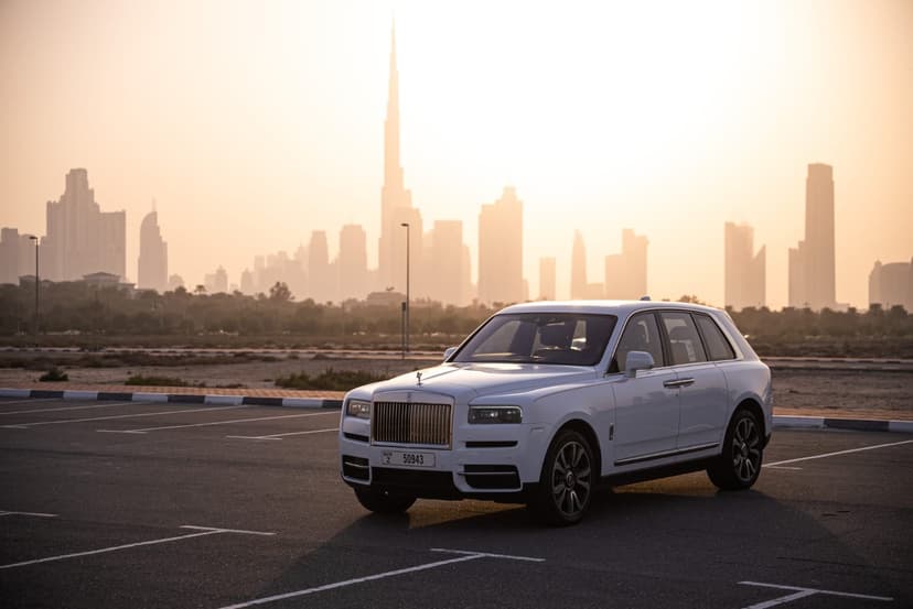 Rolls Royce Cullinan 2023 huren Dubai - Weergave 10