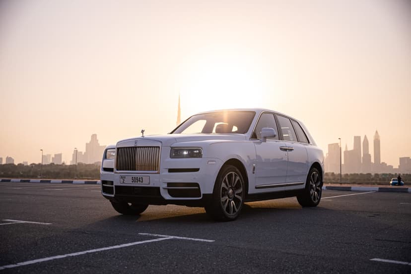 Rolls Royce Cullinan 2023 huren Dubai - Weergave 3