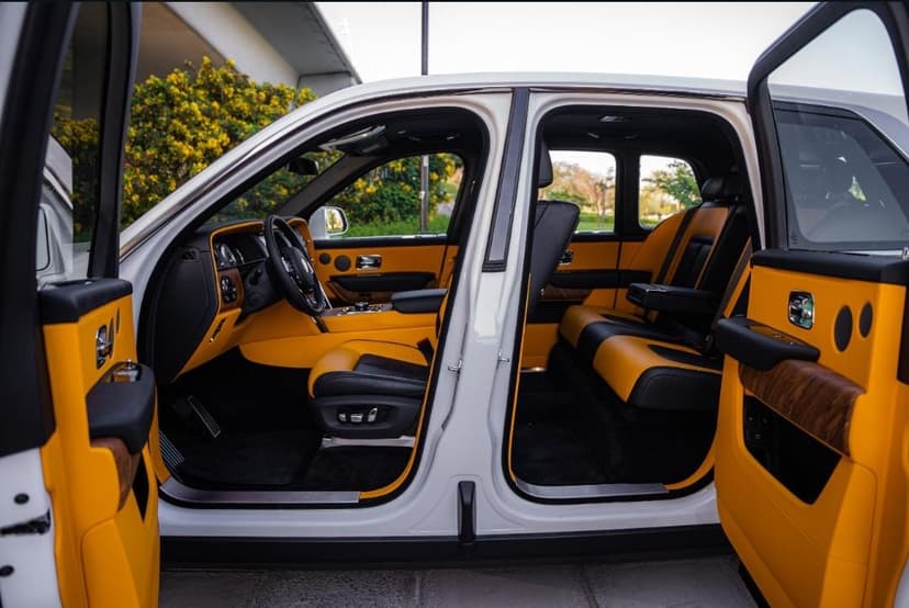 Rolls Royce Cullinan 2023 huren Dubai - Weergave 5