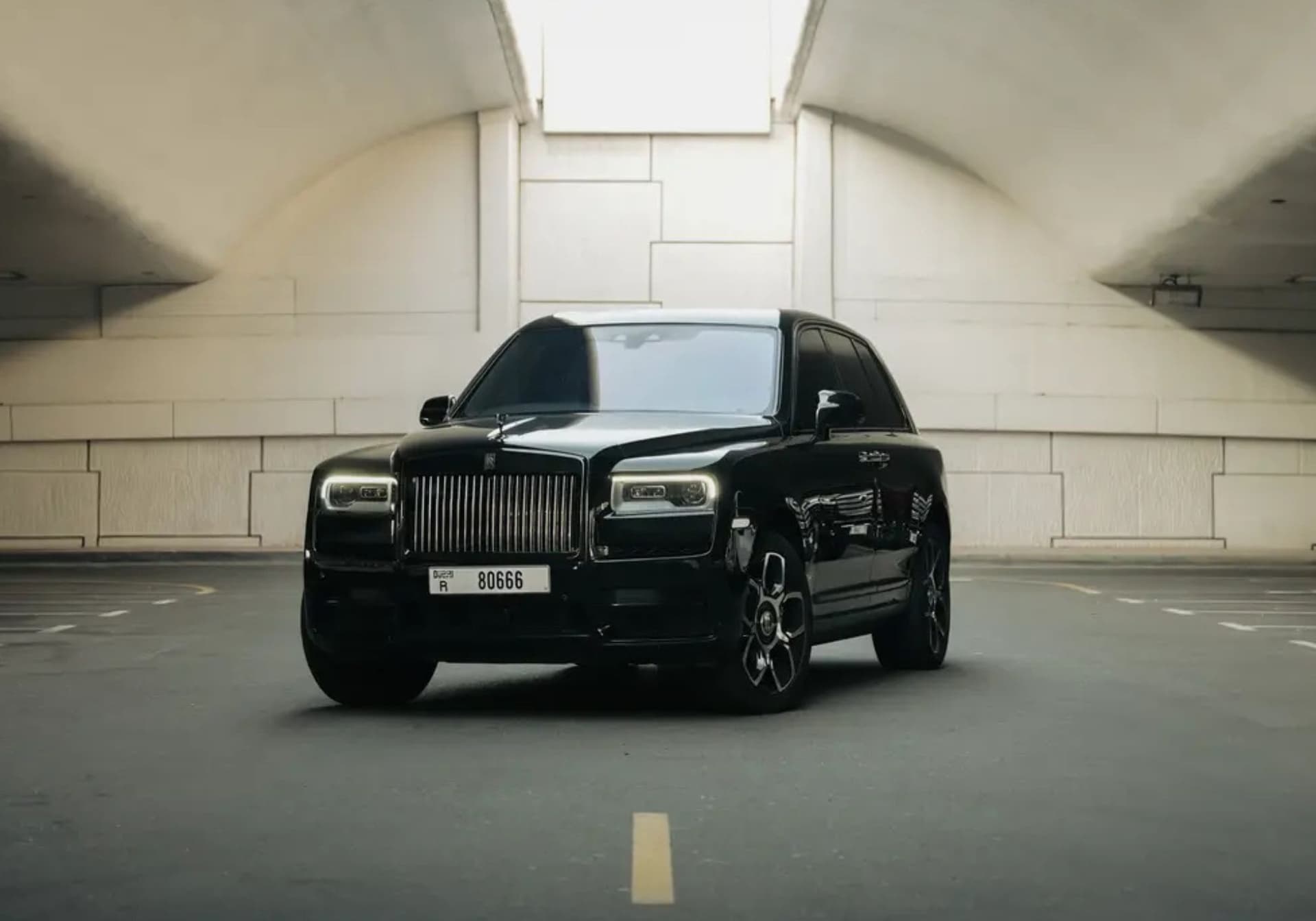 Rolls-Royce Cullinan Black Badge 2023 Rental Dubai - Front View