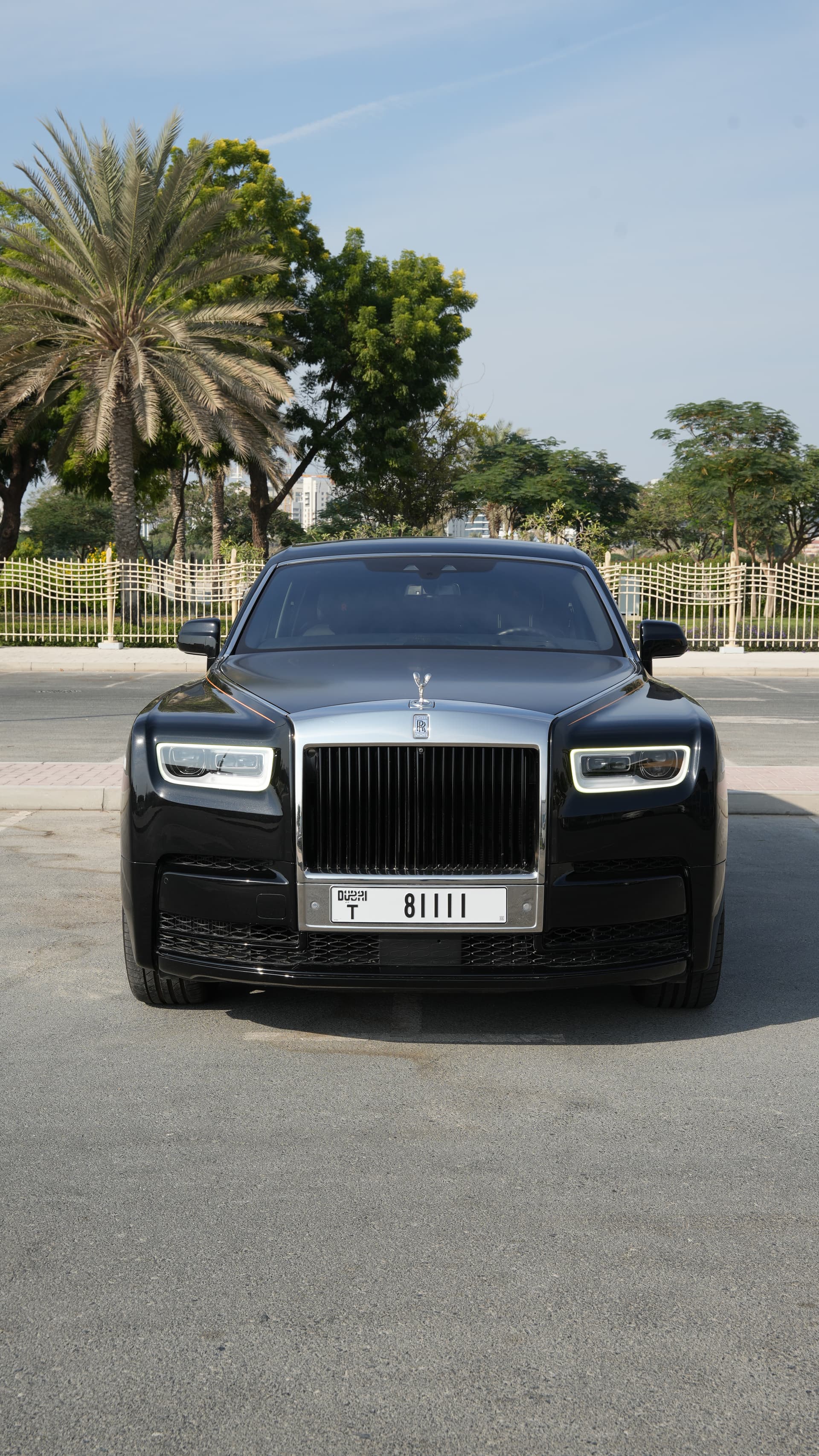 Rolls-Royce Phantom 2022 huren Dubai - Weergave 2